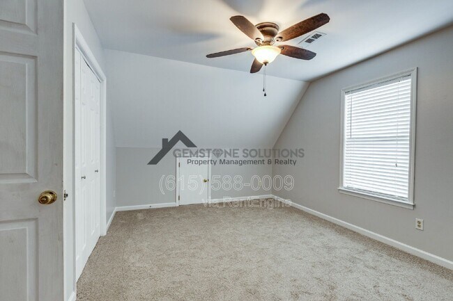 Building Photo - 1135 Wedgewood Dr