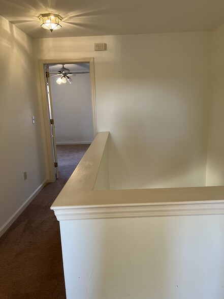 Building Photo - 2077G Raleigh Rd