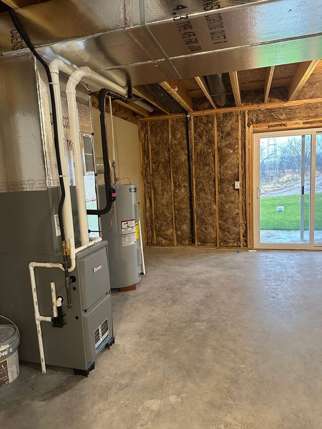 Building Photo - Beautiful Townhouse Available in York