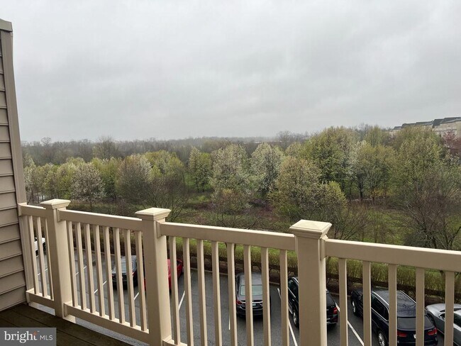 Building Photo - 1822 Wheyfield Dr