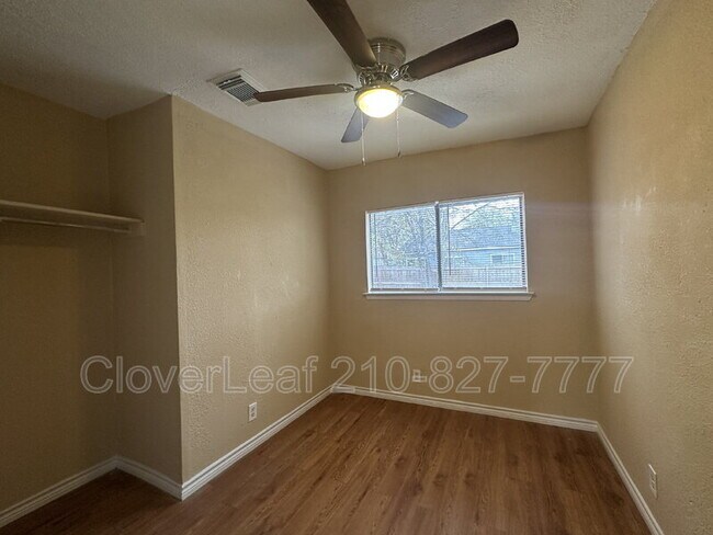 Building Photo - 4012 Sunrise Creek Dr