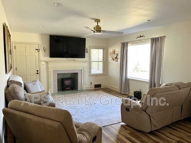 Building Photo - 5144 Sunrise Terrace