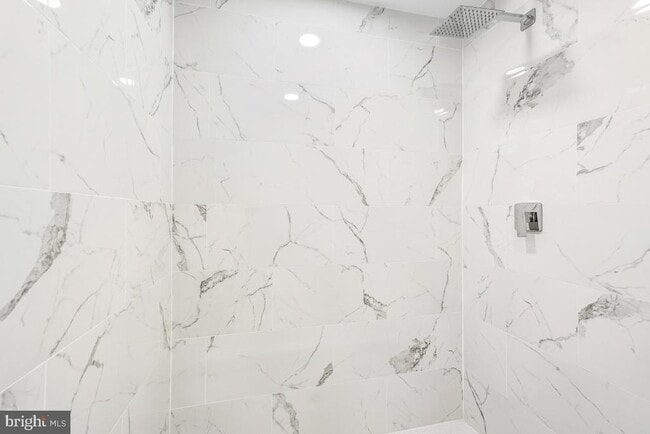 Building Photo - 1203 Brantford Ave