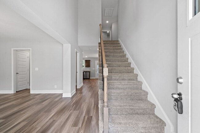 Building Photo - Beautiful Home Close to Fort Campell Ready for You to Make New Memories In