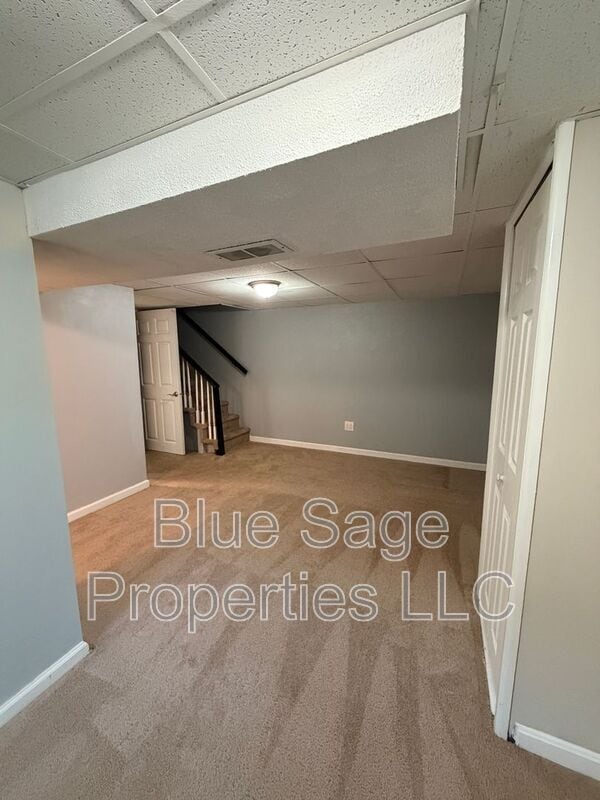 Building Photo - 2118 Valleyview Dr
