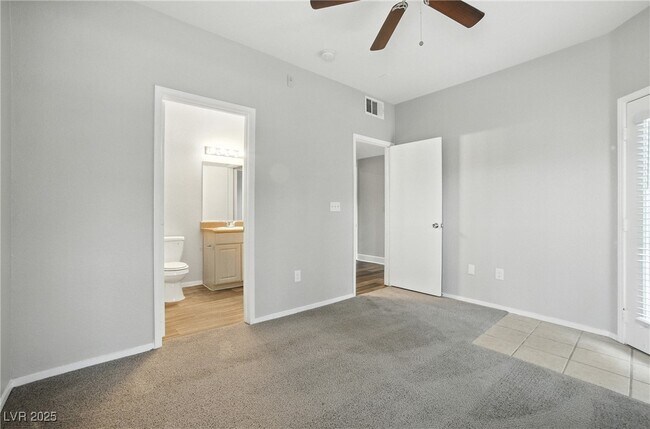 Building Photo - 8250 N Grand Canyon Dr