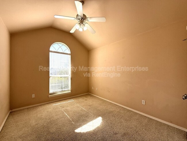 Building Photo - 8305 NW 73rd St