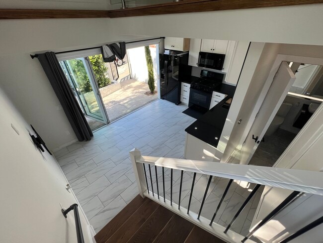 Looking downstairs - 4529 Valencia Dr