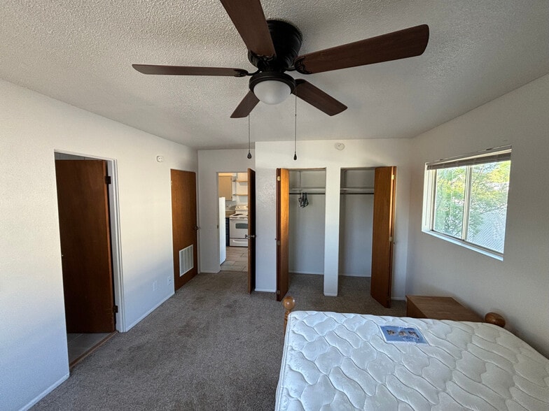 Double closet in bedreoom. - 1718 White Ave