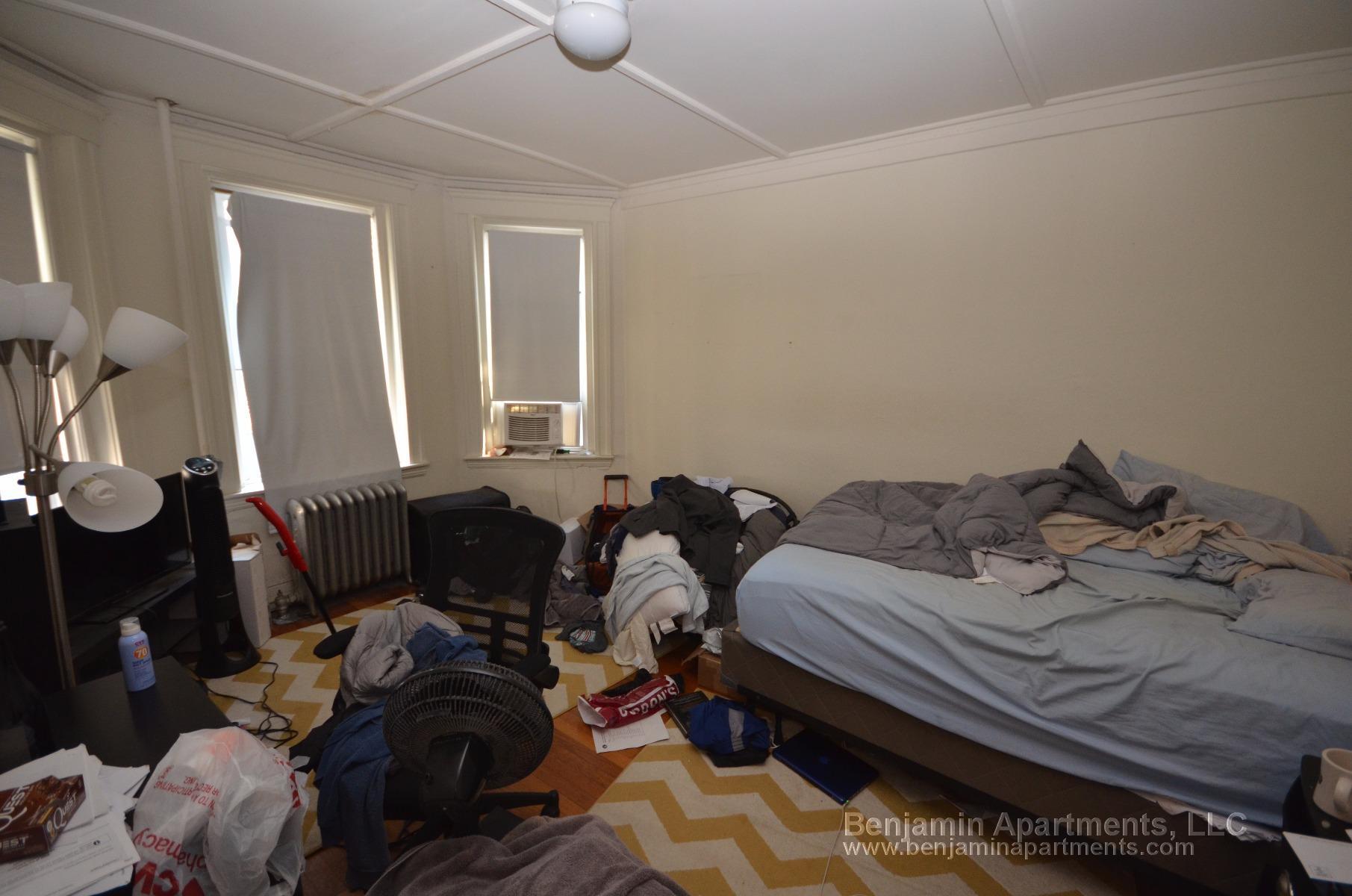 Building Photo - 1175 Boylston St