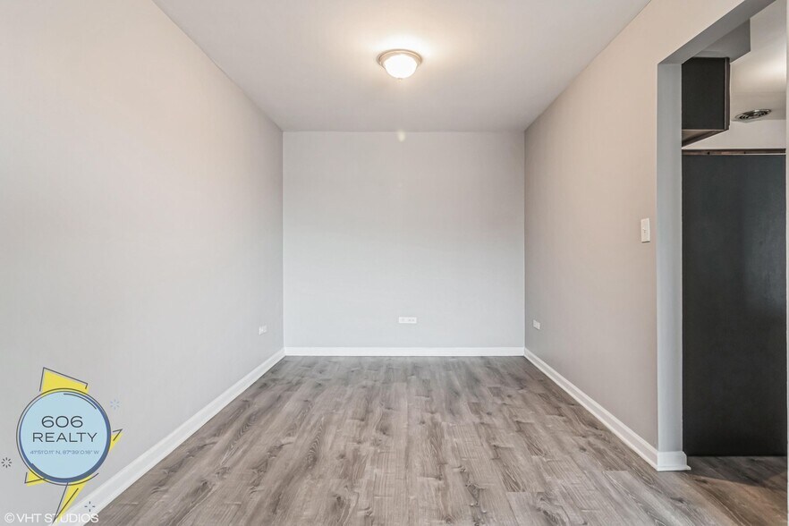 Building Photo - 115 N Kenilworth Ave