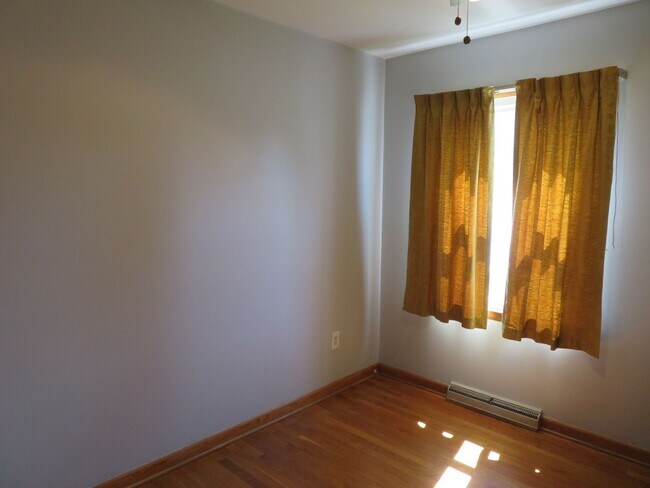 Building Photo - 412 Macauthur Avenue