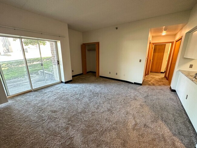 Interior Photo - 245 Hyland