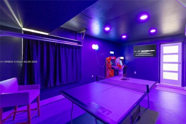 Building Photo - 1116 SE 13th Ct