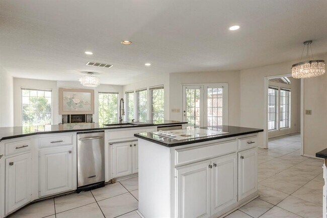 Building Photo - 2804 NW 158th St