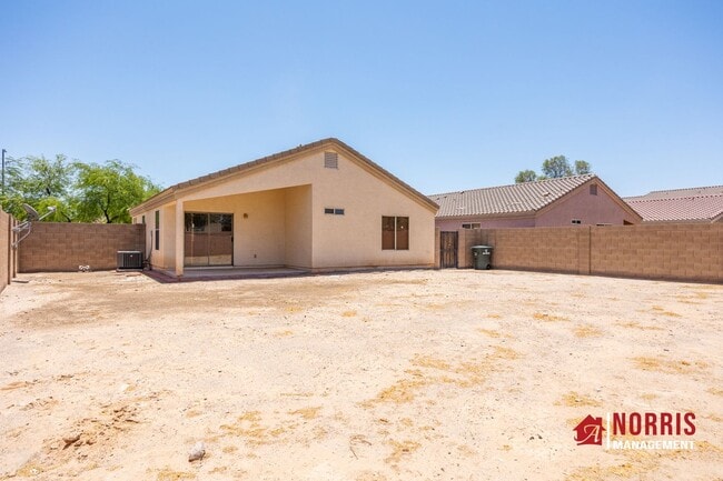 Building Photo - Great Home in Mission Valley