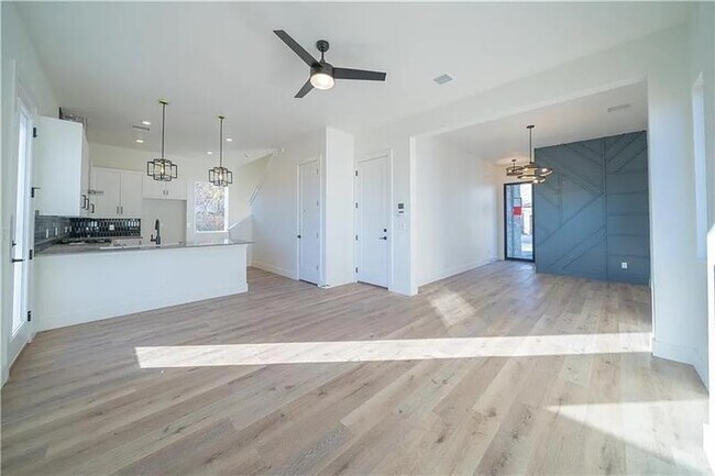 Building Photo - 2508 NW 129th St