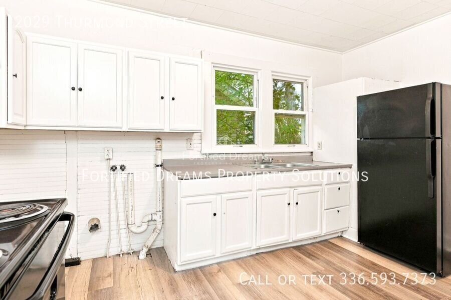 Building Photo - 2029 Thurmond St