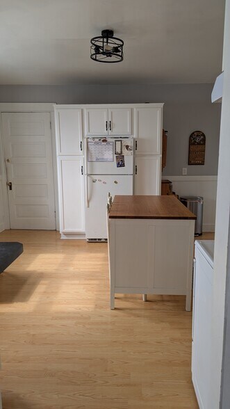 Building Photo - 1534 Jefferson St NE