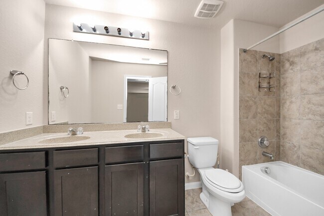 Building Photo - 7214 Baitland Dr