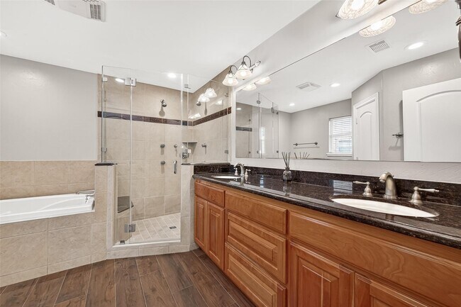 Building Photo - 903 Sugarfield Ct