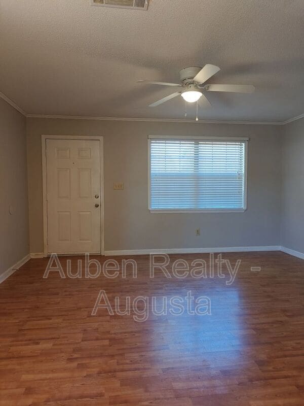 Building Photo - 208 W Buena Vista Ave