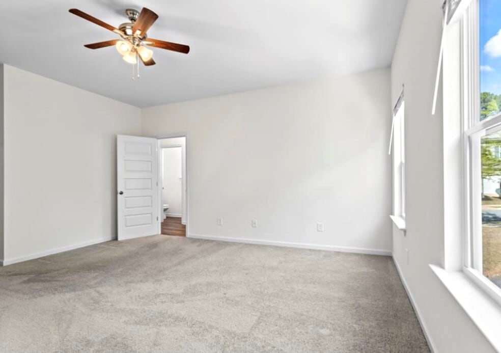 Secondary Bedroom - 136 Grant Dr