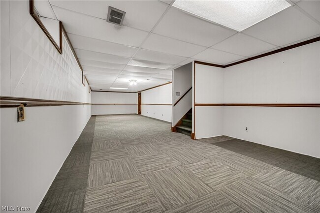 Building Photo - 15067 Rochelle Dr