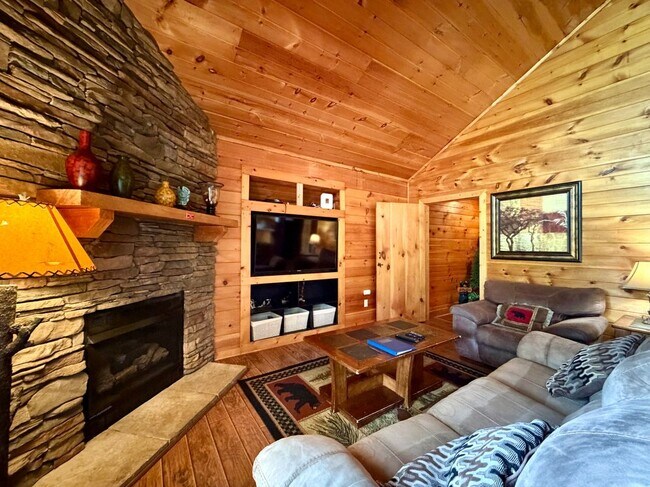 Building Photo - 3852 Katelyns Ln