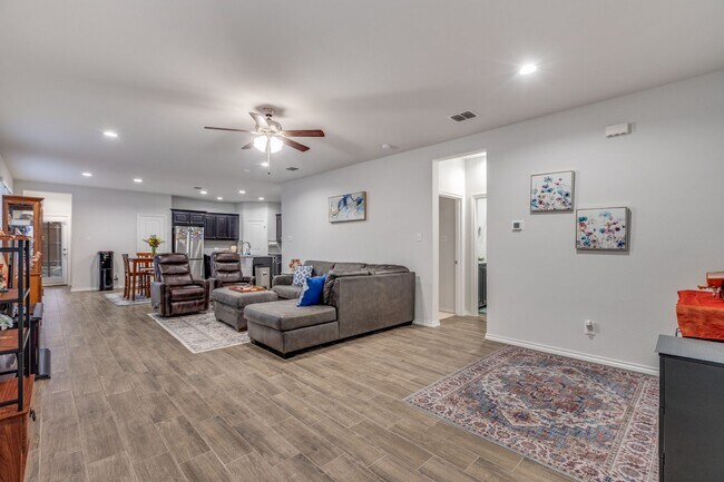 Building Photo - 3315 Celestial Ln