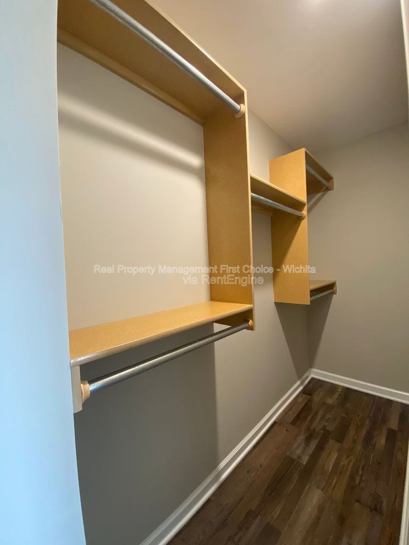 Building Photo - 10607 E Kinkaid Cir