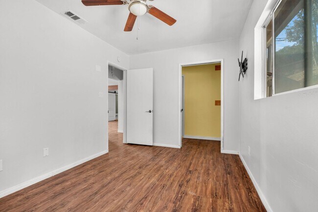 Building Photo - 7267 Saranac St