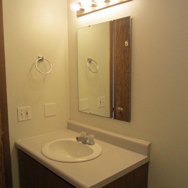 Lucas Street 4Plex 641 S Lucas St Iowa City IA 52240 Apartment Finder