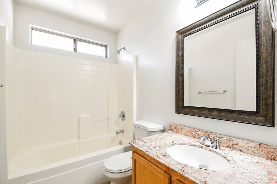 Building Photo - 3879 S Conestoga Rd