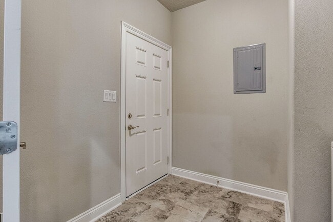 Building Photo - This beautifully maintained 3-bedroom, 2-bathroom residence offers the perfect blend of comfort, ...