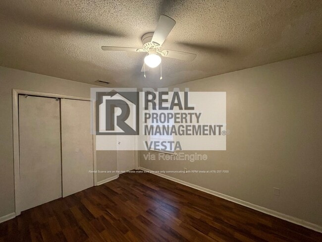 Building Photo - 102 Hope Pl