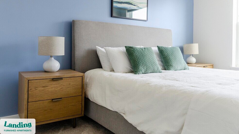 Building Photo - 650 N Main St