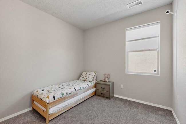 Building Photo - 832 Amatista Lp SE