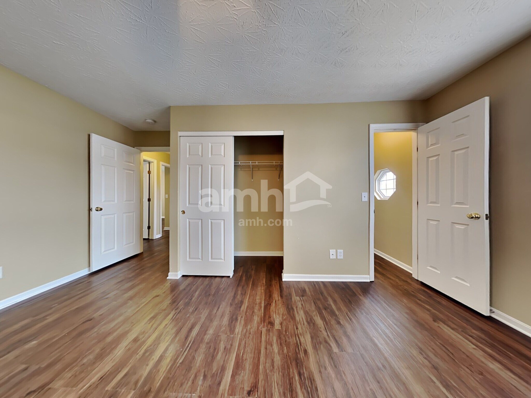 Building Photo - 8888 Woolstone Ct