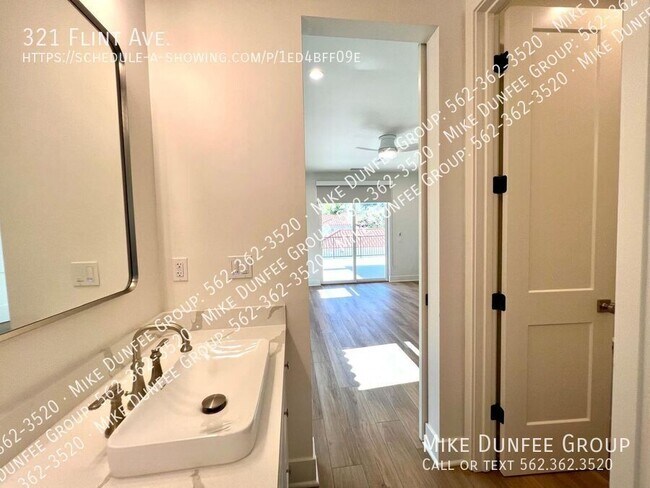 Building Photo - 321 Flint Ave