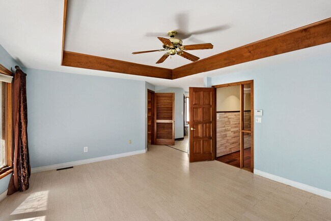 Building Photo - Outstanding Heritage Greens residence that features a spacious and airy layout that blends tradit...