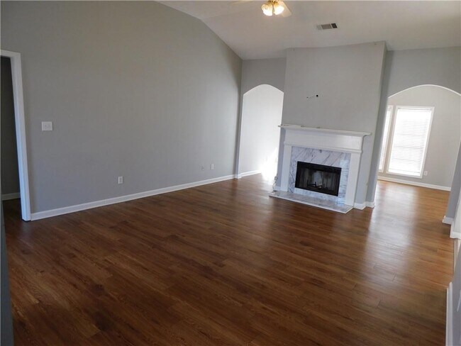 Building Photo - 1629 Amhearst Mill Dr