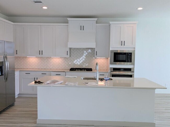 Building Photo - 6219 Pelican Ridge Wy