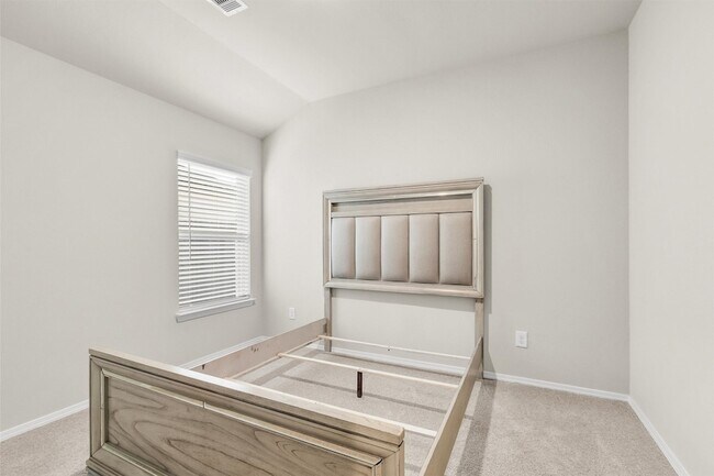 Building Photo - 2637 Shady Cedar Ct