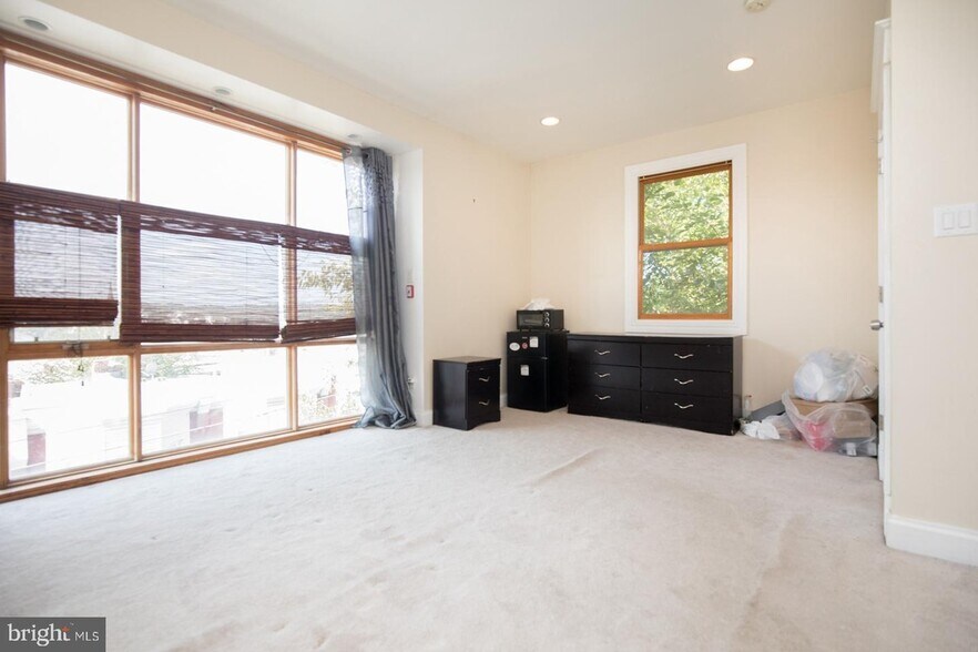 Building Photo - 4513 Silverwood St