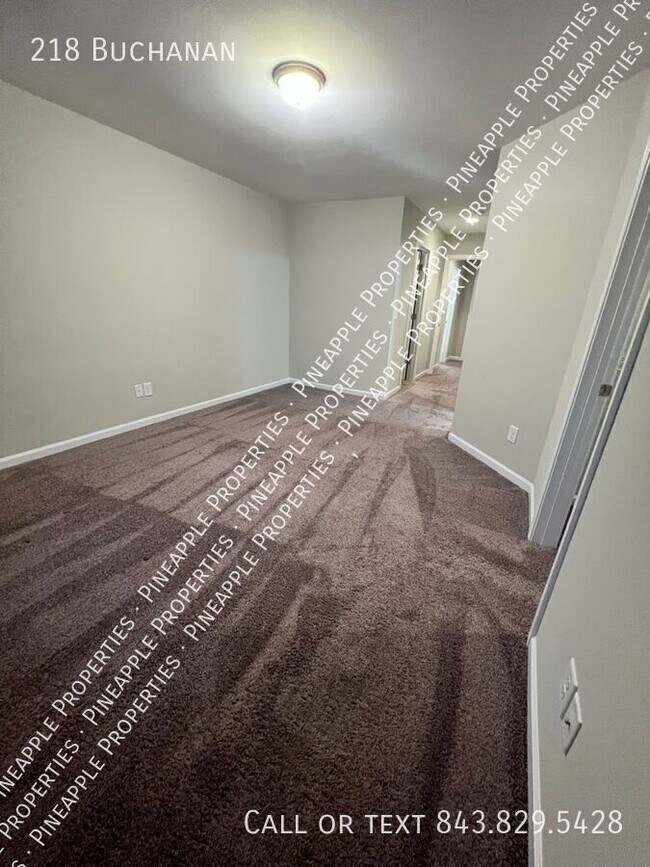 Building Photo - 218 Buchanan-