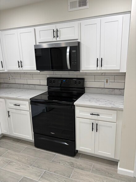 Building Photo - 4334 Arrow Tree Dr