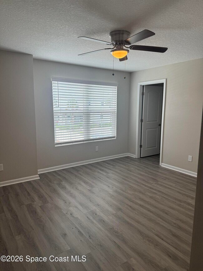 Building Photo - 49 Montecito Dr