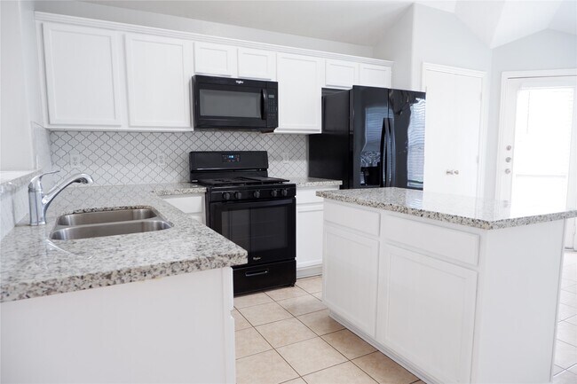 Building Photo - 4611 Parkstone Bend Ct