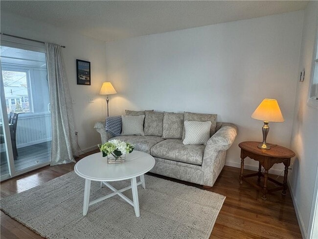 Building Photo - 7 White Cap Rd